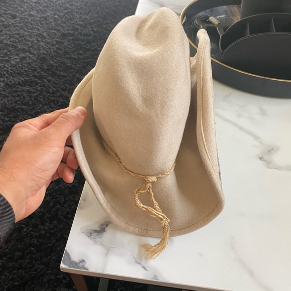 Rodeo King cowboy hat 🤠 - Picture 4 of 7